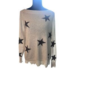Le Lis woman’s Small oversized gray stars distressed long sleeve sweater